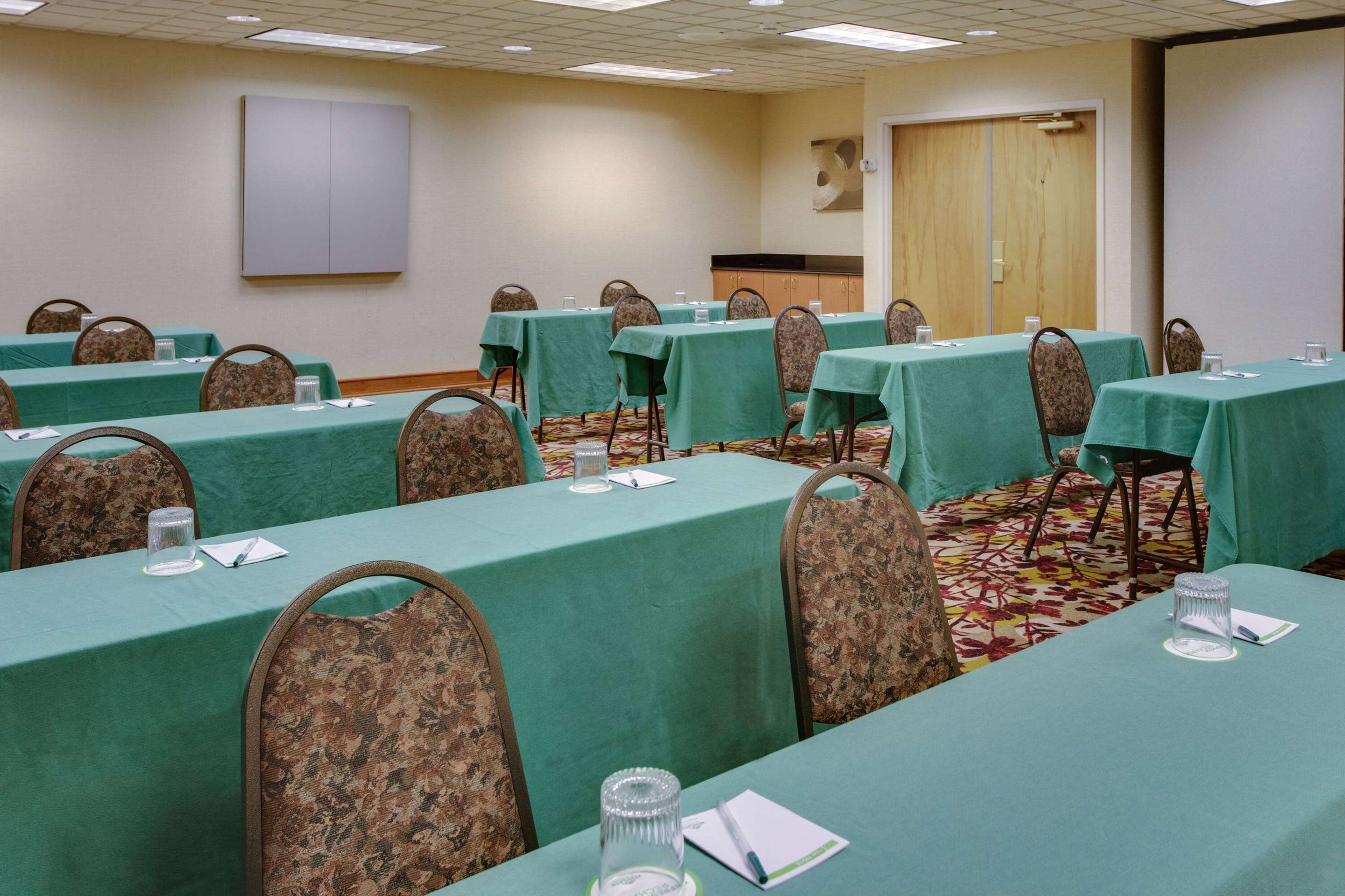 Meeting Room | Wingate by Wyndham Chantilly / Dulles Airport