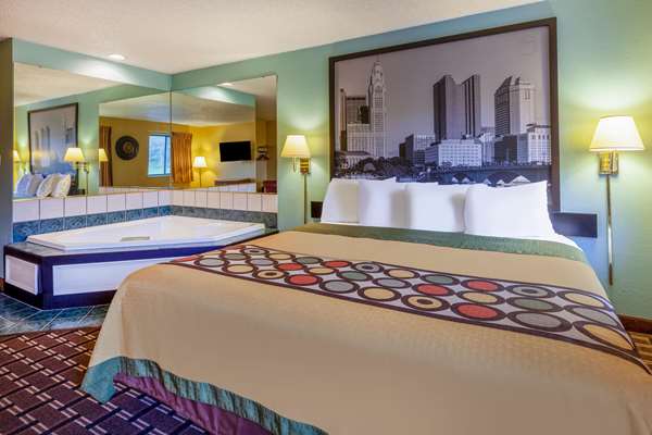 Suite - Super 8 Motel Newcomerstown - I-77, Exit 65