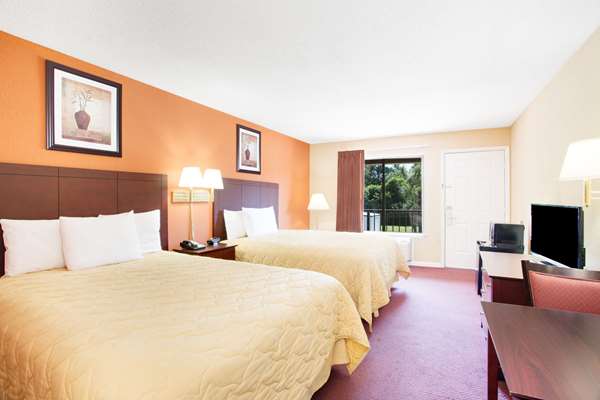  - Super 8 Motel Defuniak Springs - I-10, Exit 85