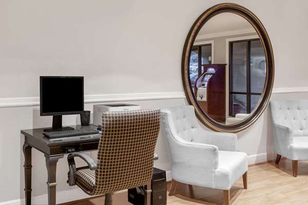 Conference Area - Ramada Inn Barstow - I-15, Exit 184