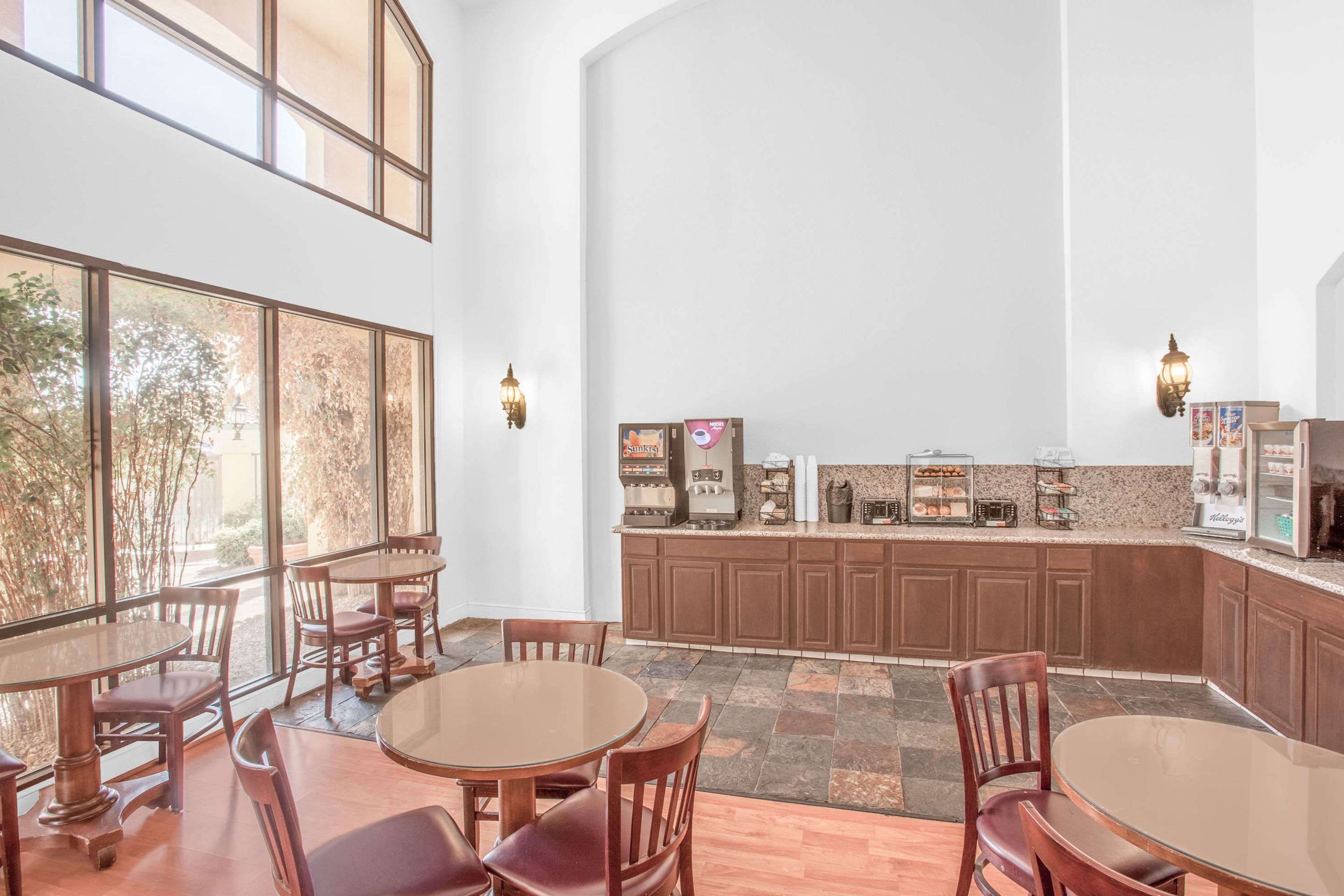 Property amenity | Ramada by Wyndham Barstow
