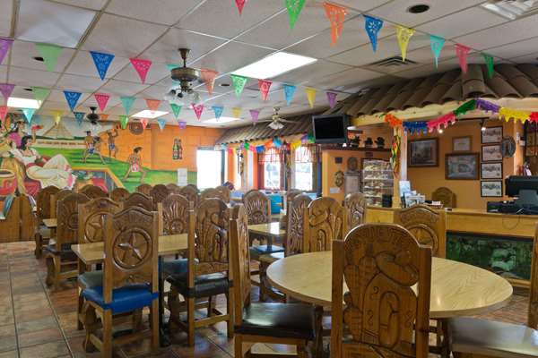 Restaurant - Knights Inn Brenham