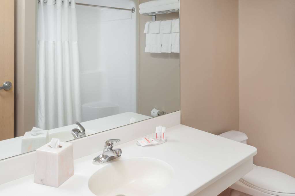 RAMADA HOTEL & CONFERENCE CENTER BY-guestroom-Guest Room,Bathroom,On-Site.jpg