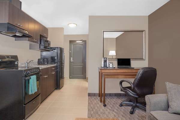  - Super 8 Hotel Athabasca