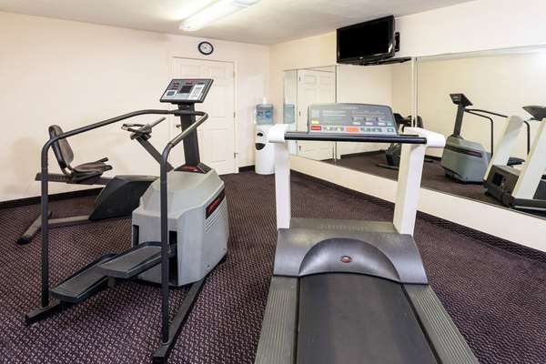 Fitness/ Exercise Room - Days Inn Kokomo