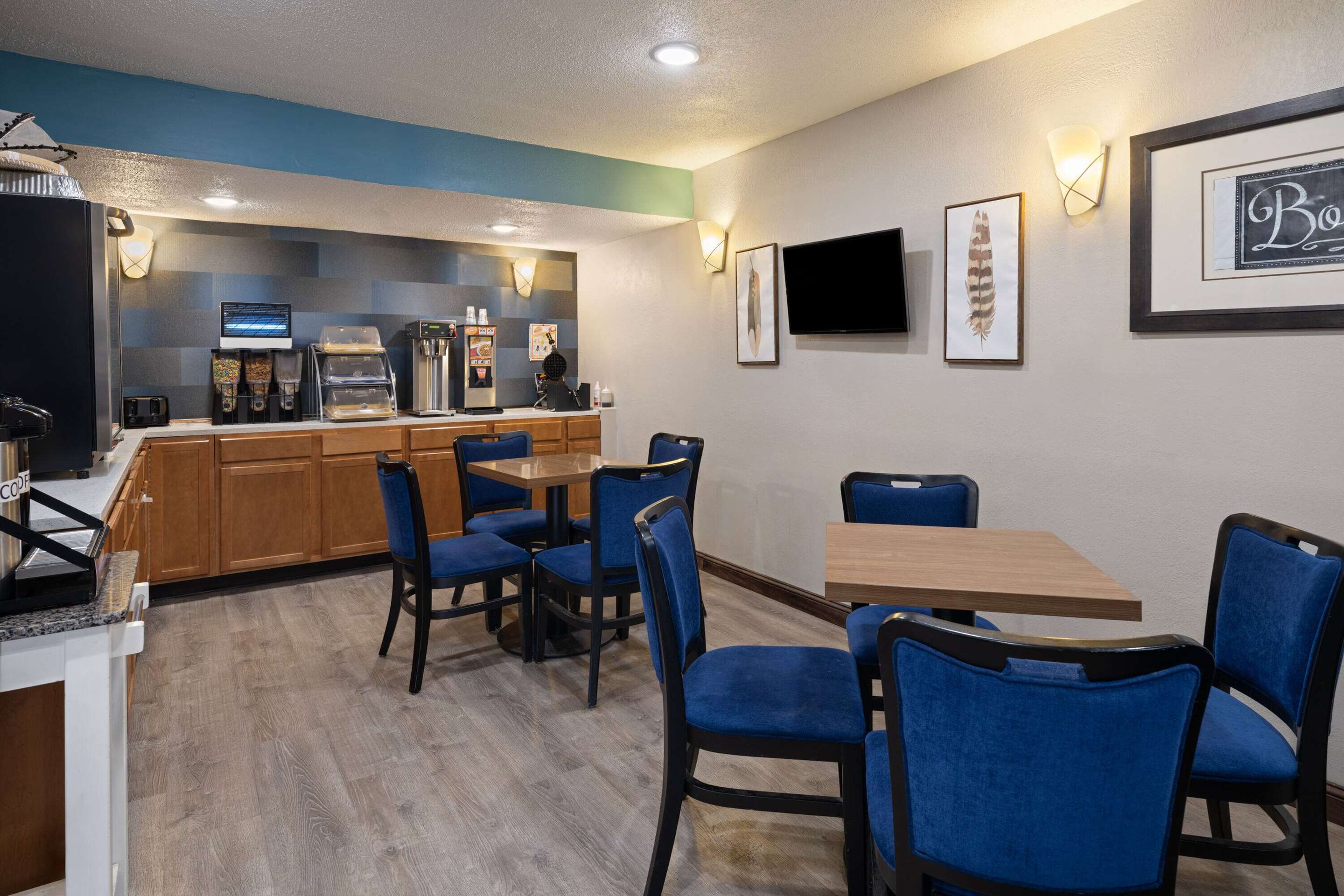 Property amenity | Days Inn & Suites by Wyndham Kokomo
