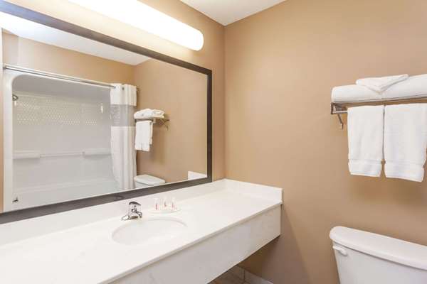  - Baymont Inn & Suites New Buffalo