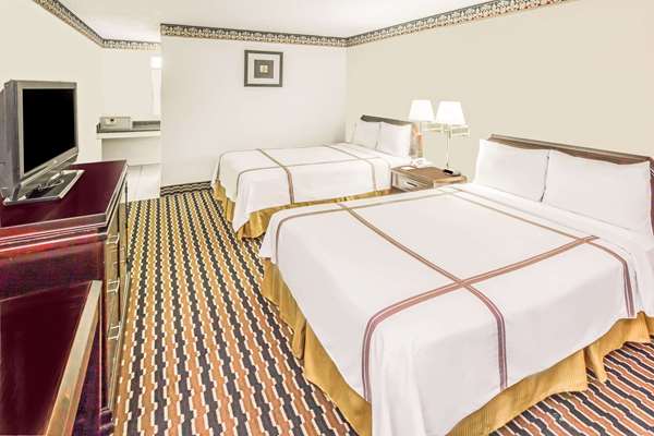  - Travelodge Shreveport - I-20, Exit 16