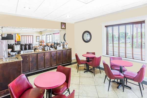  - Travelodge Shreveport - I-20, Exit 16