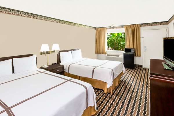  - Travelodge Shreveport - I-20, Exit 16