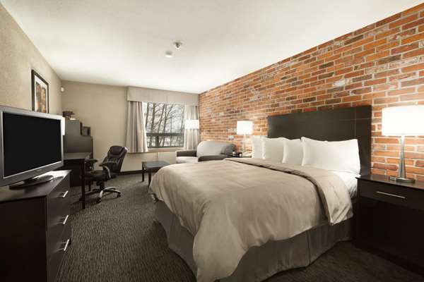  - Super 8 Hotel Timmins