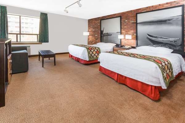  - Super 8 Hotel Sudbury