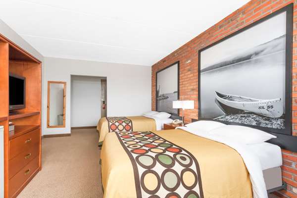  - Super 8 Hotel Sudbury