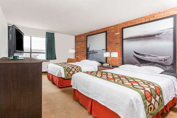  - Super 8 Hotel Sudbury