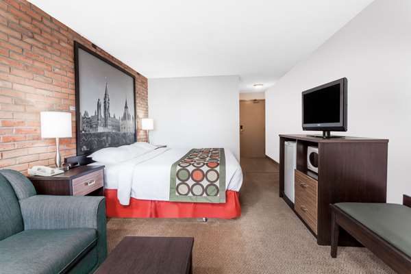  - Super 8 Hotel Sudbury