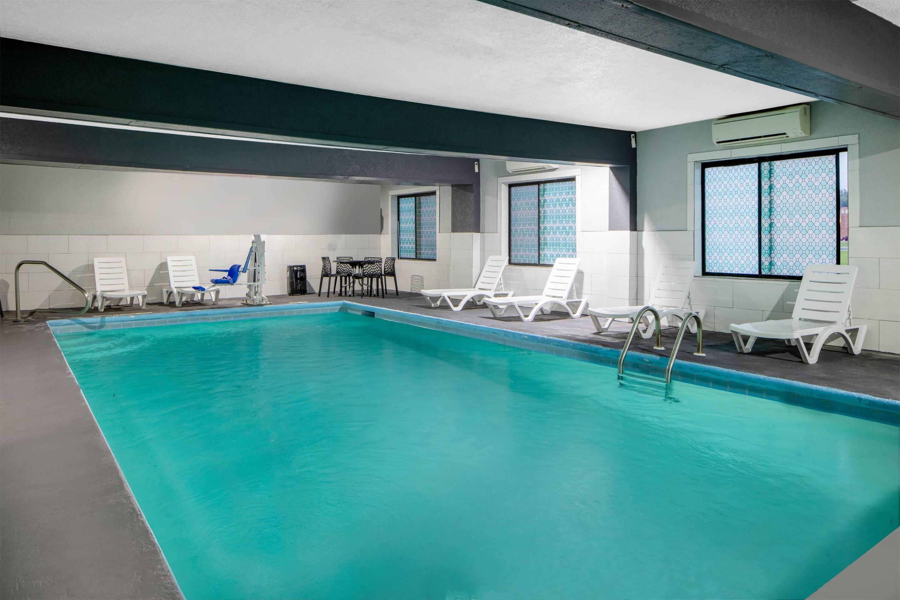 Pool | Baymont by Wyndham Pooler/Savannah