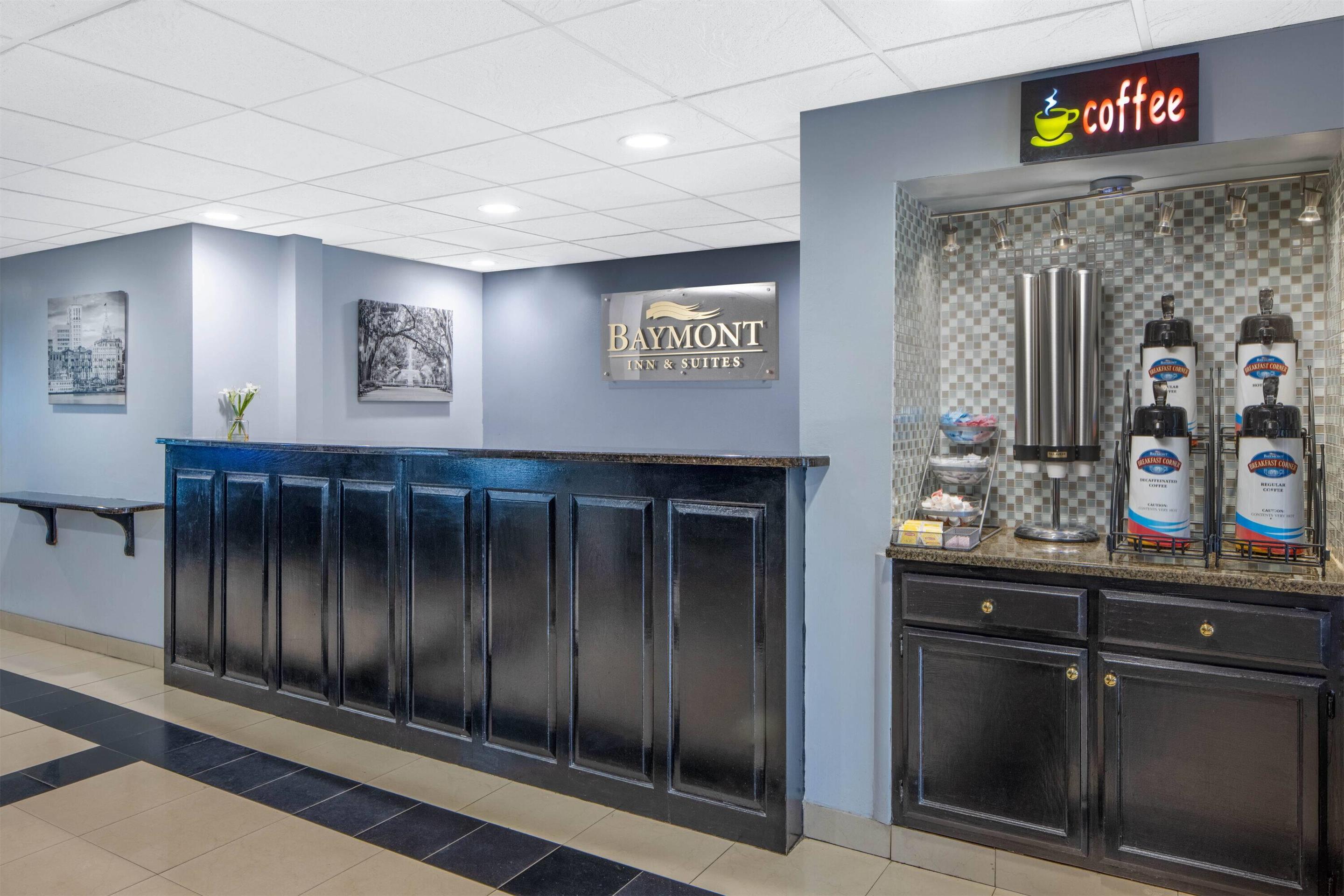 Lobby | Baymont by Wyndham Pooler/Savannah