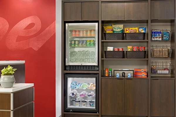  - Super 8 Hotel Shawnessey Area Calgary