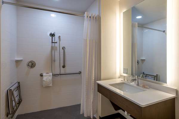  - Wingate by Wyndham Hotel Vineland