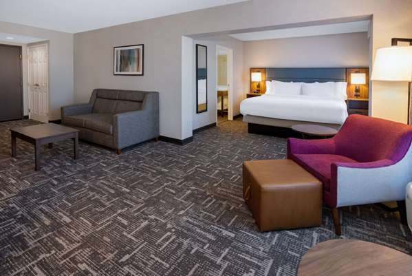 Suite - Wingate by Wyndham Hotel Vineland