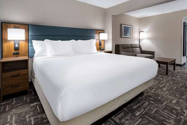  - Wingate by Wyndham Hotel Vineland