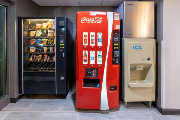  - Wingate by Wyndham Hotel Vineland