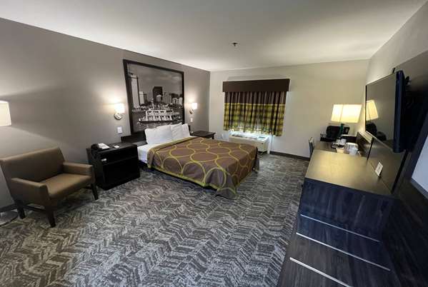  - Super 8 Hotel Lake Charles - I-210, Exit 7
