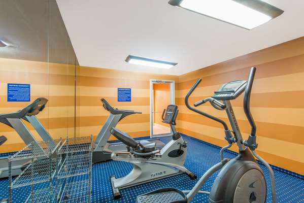 Fitness/ Exercise Room - Super 8 Hotel Lake Charles - I-210, Exit 7
