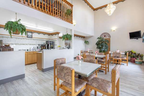  - Super 8 Hotel Bedford