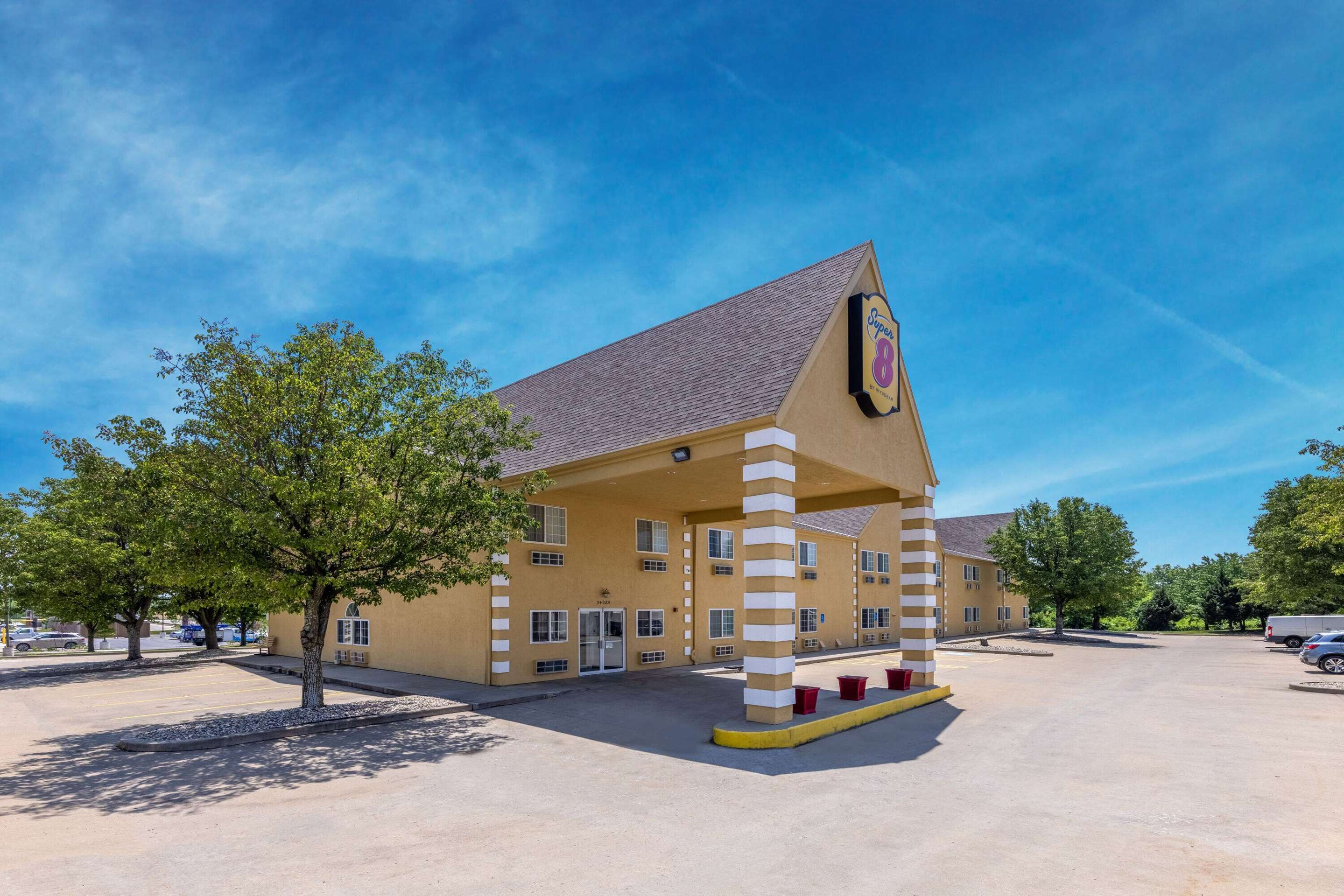Exterior | Super 8 by Wyndham De Soto