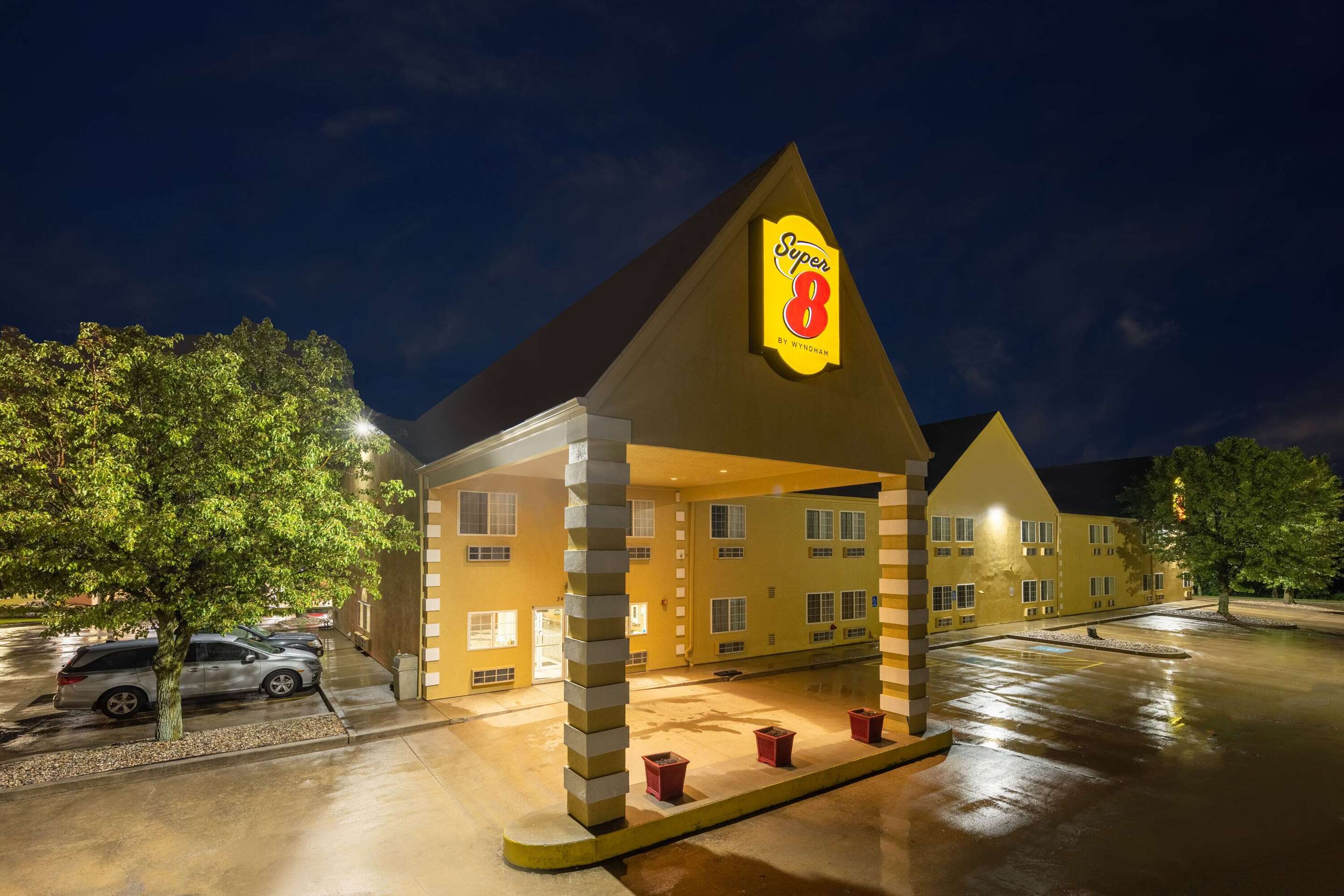 Exterior | Super 8 by Wyndham De Soto