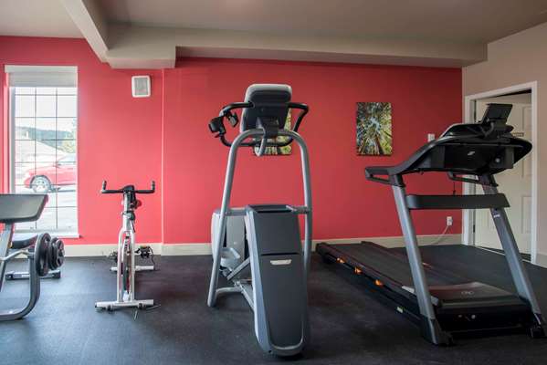 Fitness/ Exercise Room - Ramada Hotel Hundred Mile House