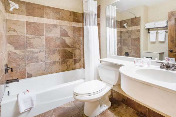  - Ramada Hotel Frisco - I-70, Exit 203