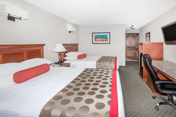 - Ramada Hotel Frisco - I-70, Exit 203