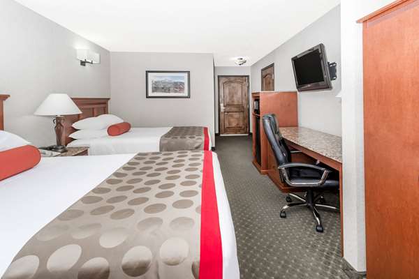  - Ramada Hotel Frisco - I-70, Exit 203