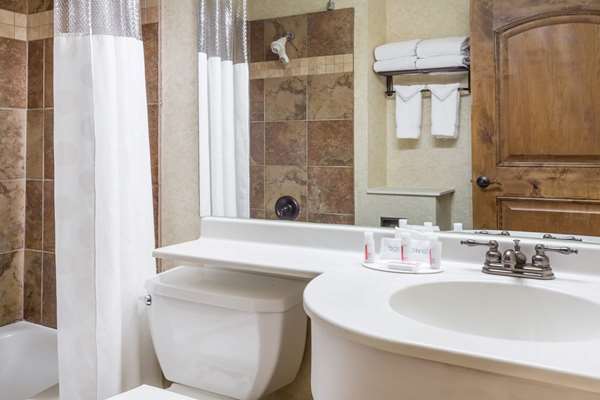  - Ramada Hotel Frisco - I-70, Exit 203