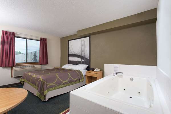  - Super 8 Hotel Houghton Lake