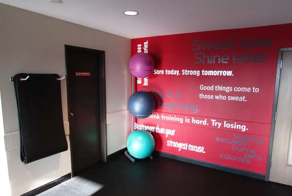 Fitness/ Exercise Room - Ramada Hotel & Golf Dome Saskatoon