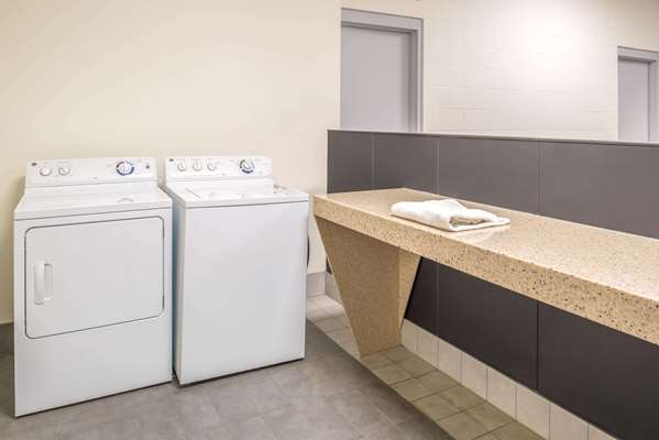  - Ramada Hotel & Golf Dome Saskatoon