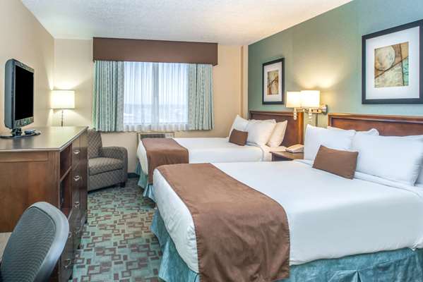  - Ramada Hotel & Golf Dome Saskatoon