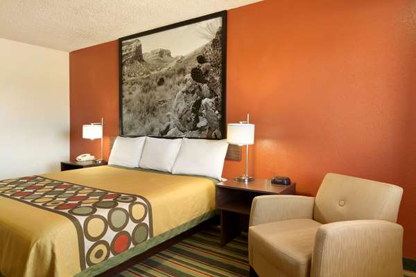  - Super 8 Motel Woodward