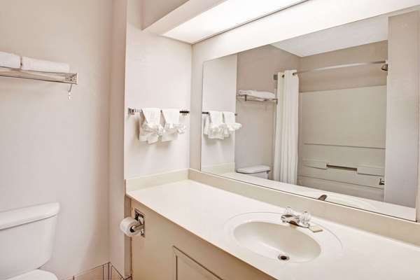  - Super 8 Hotel Olive Branch