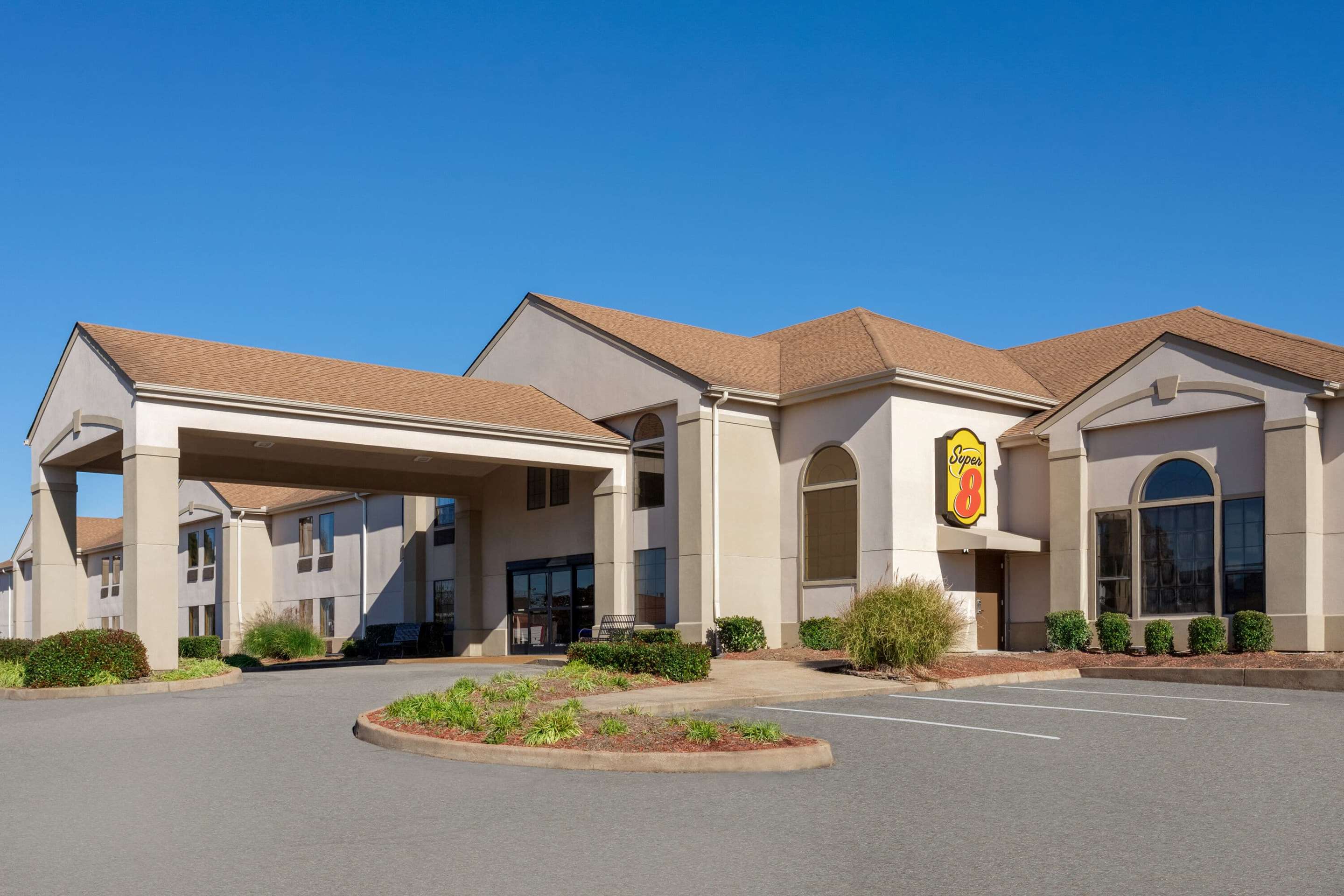 Exterior | Super 8 by Wyndham Olive Branch