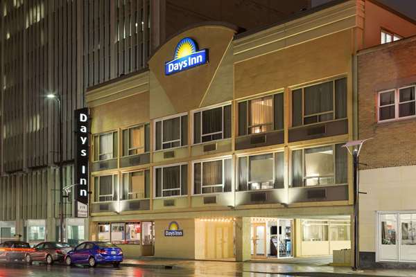 Exterior view - Days Inn Downtown Ottawa