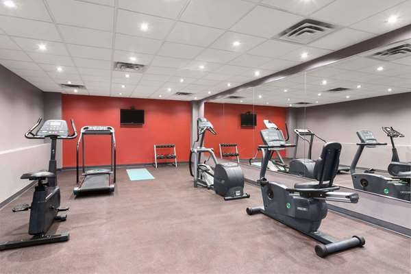 Fitness/ Exercise Room - Days Inn Downtown Ottawa