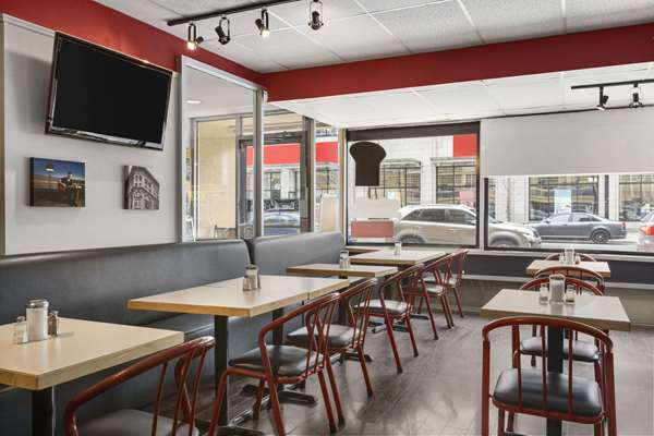 Restaurant - Days Inn Downtown Ottawa