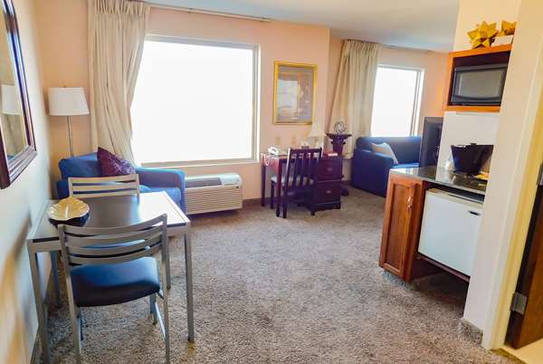 Suite - Days Inn & Suites Pocahontas