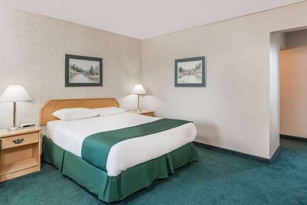  - Ramada Hotel Quesnel