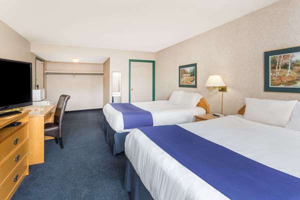 Suite - Ramada Hotel Quesnel