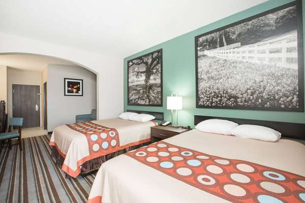  - Super 8 Hotel Port Arthur